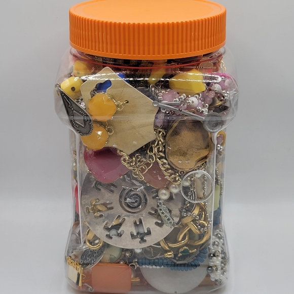 3+ lb VTG to Now Jewelry Jar | Craft, Repair, Wear - Picture 6 of 7